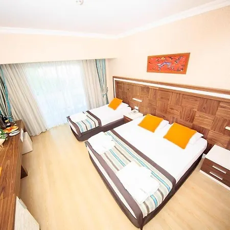 Hotel Jura 4*